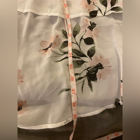 Torrid High Low Short Sleeve Blouse Size 3 - Picture 8 of 9